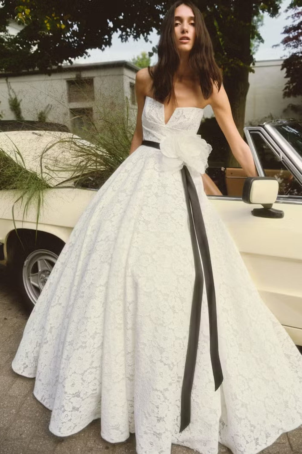 Elegant Mother of the Bride Looks for Every Season