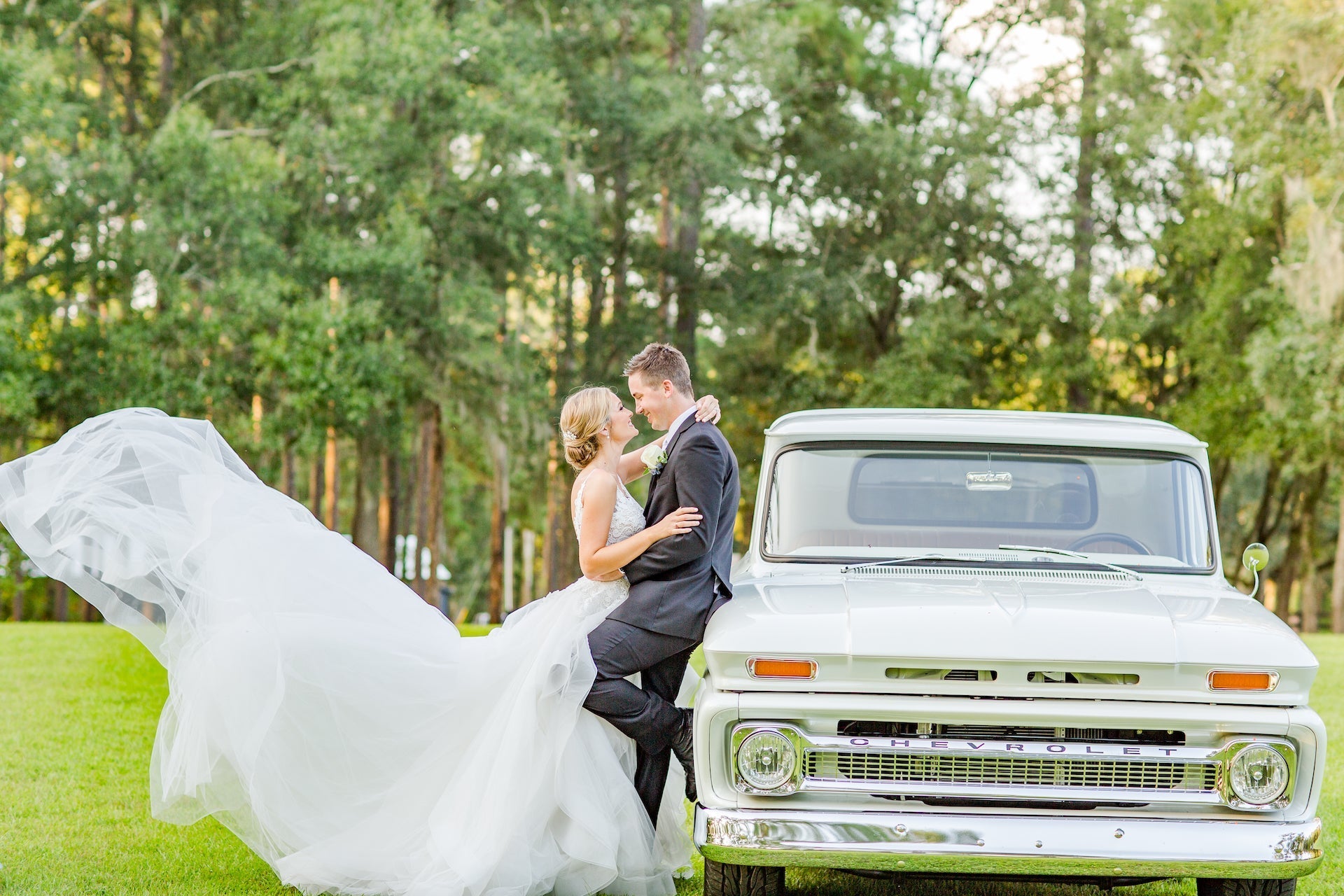 Kleinfeld Love Stories: Emily and Jon