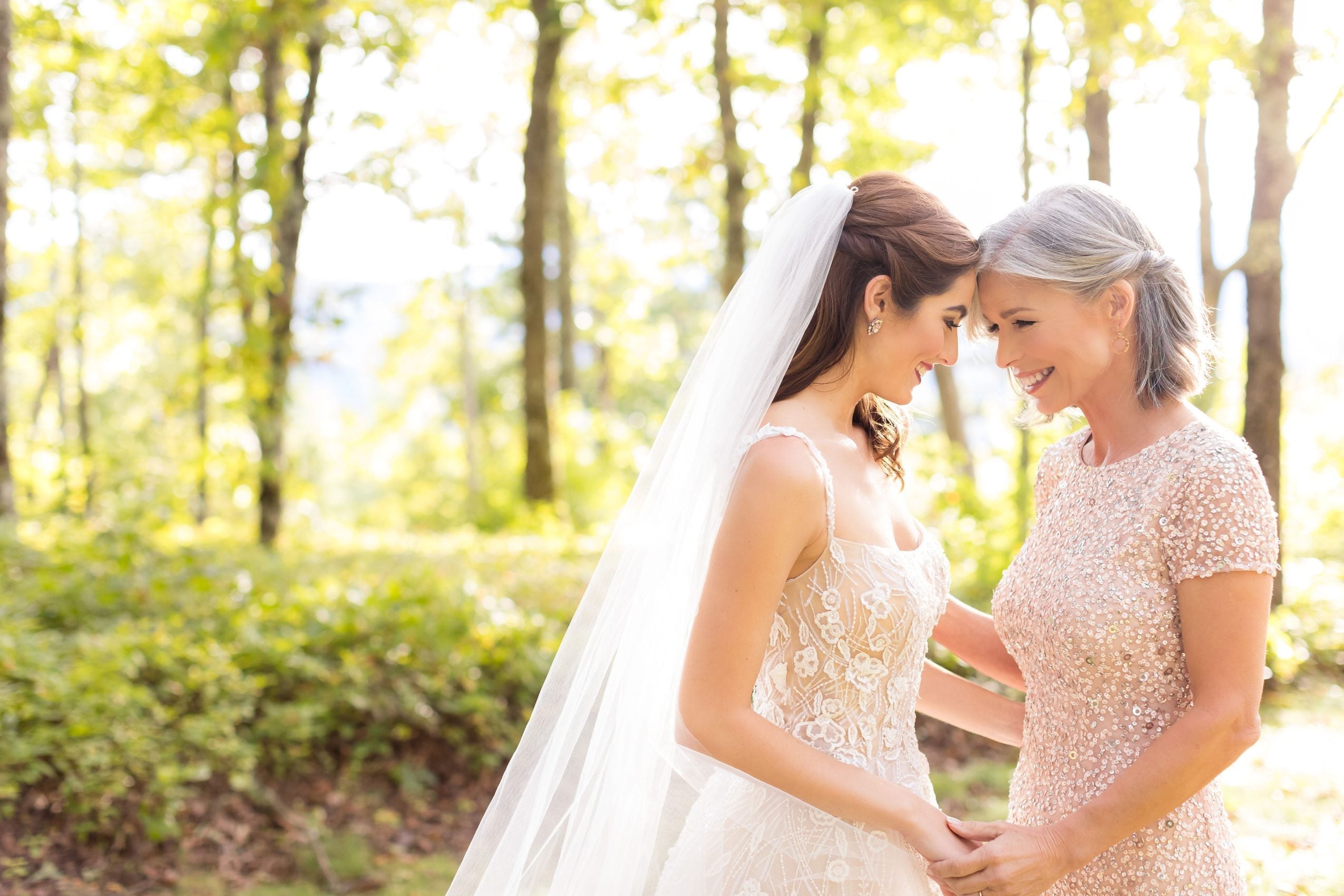 Essential Tips For Picking the Perfect MOB Dress