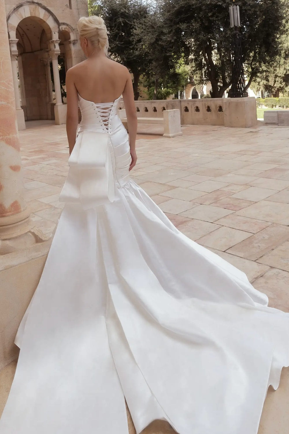 Strapless Satin Ruched Mermaid Wedding Dress With Bow by Pnina Tornai — image 2 of 2