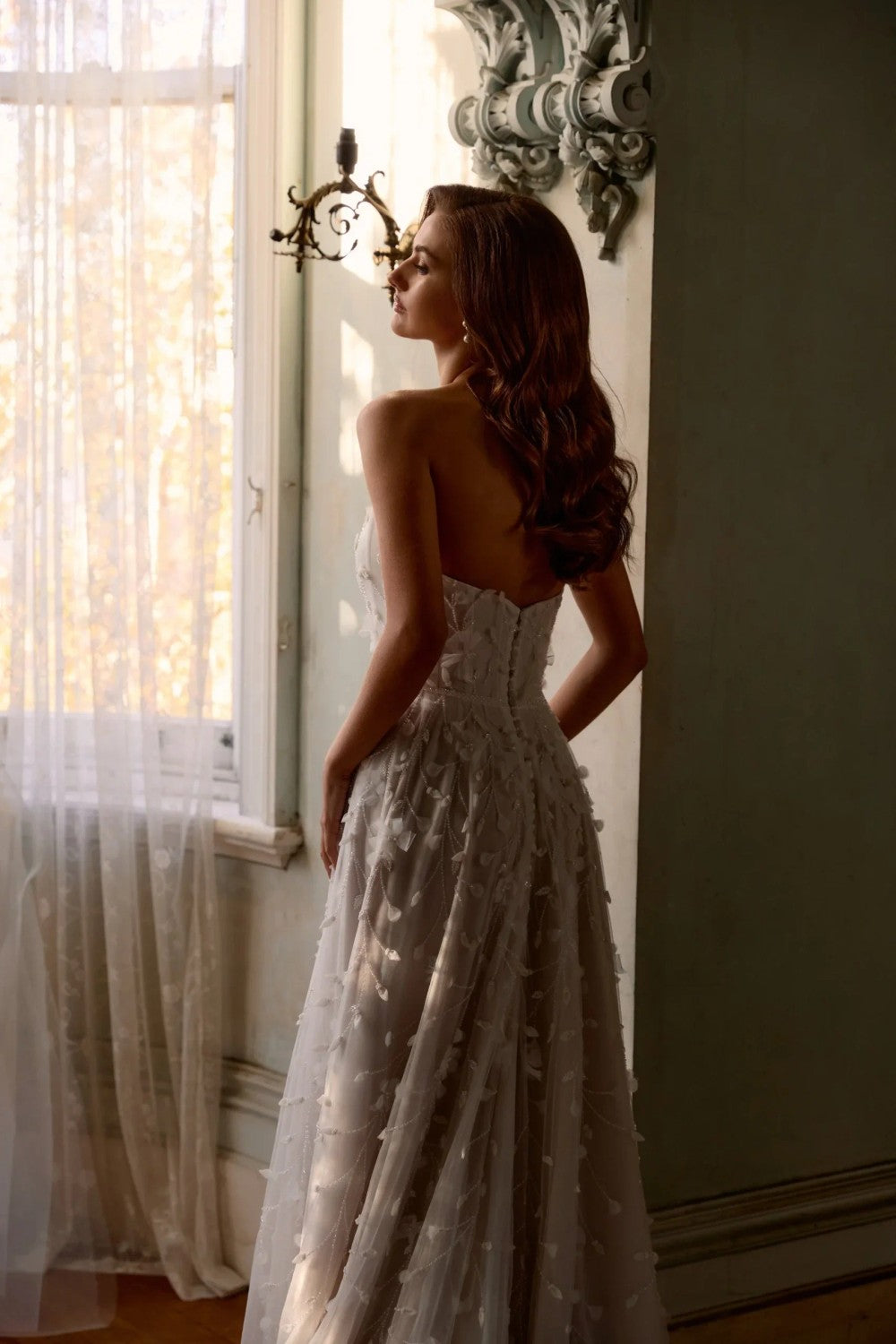 Floral Embellished A‑Line Wedding Dress by Anna Campbell — image 2 of 3