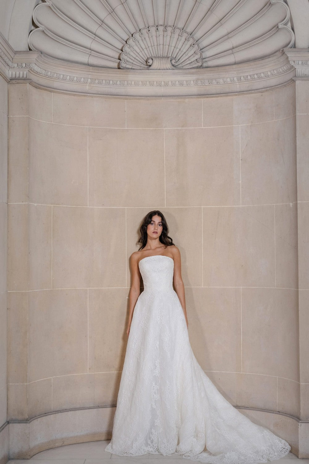 Romantic And Timeless Lace A-Line Wedding Dress by Anne Barge — image 1 of 2