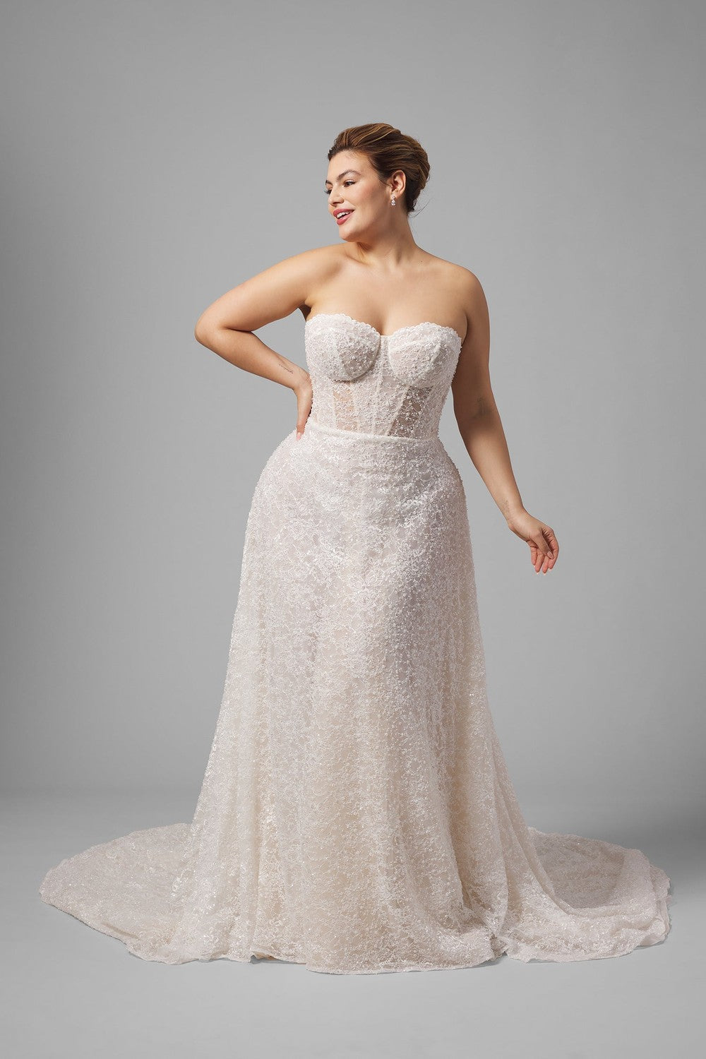 Plus-Size Chic And Glamorous Embellished Lace A-Line Wedding Dress With Detachable Shawl by Arava Polak — image 2 of 6