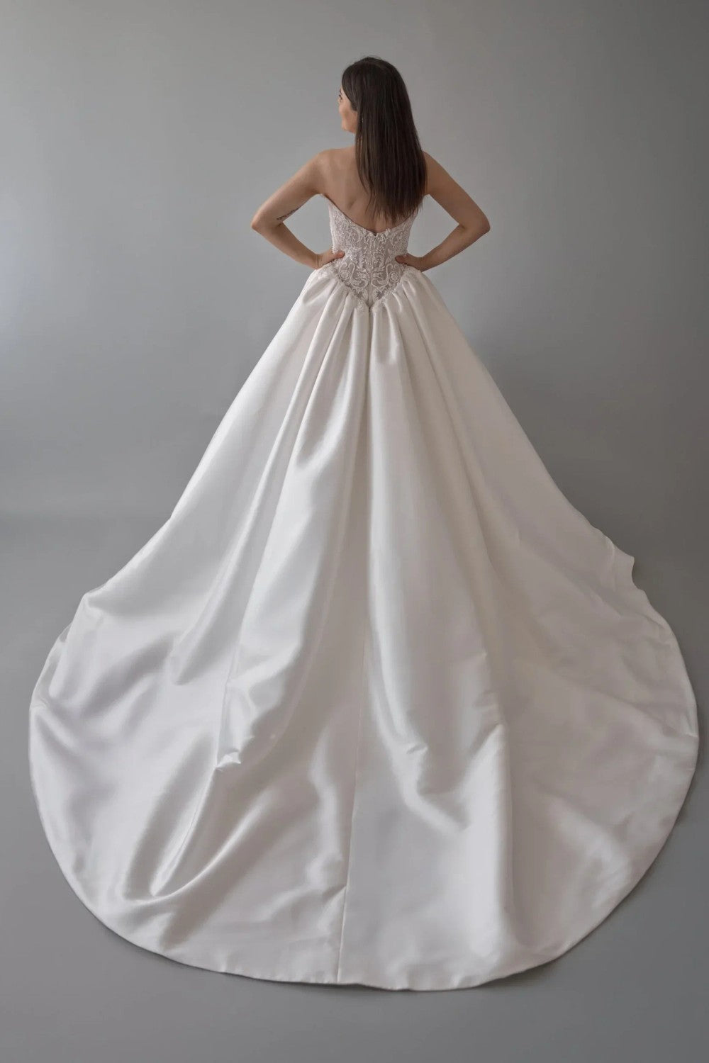 Dramatic And Modern Embelllished Ball Gown With Corset And Silk by Blanche Bridal — image 2 of 2