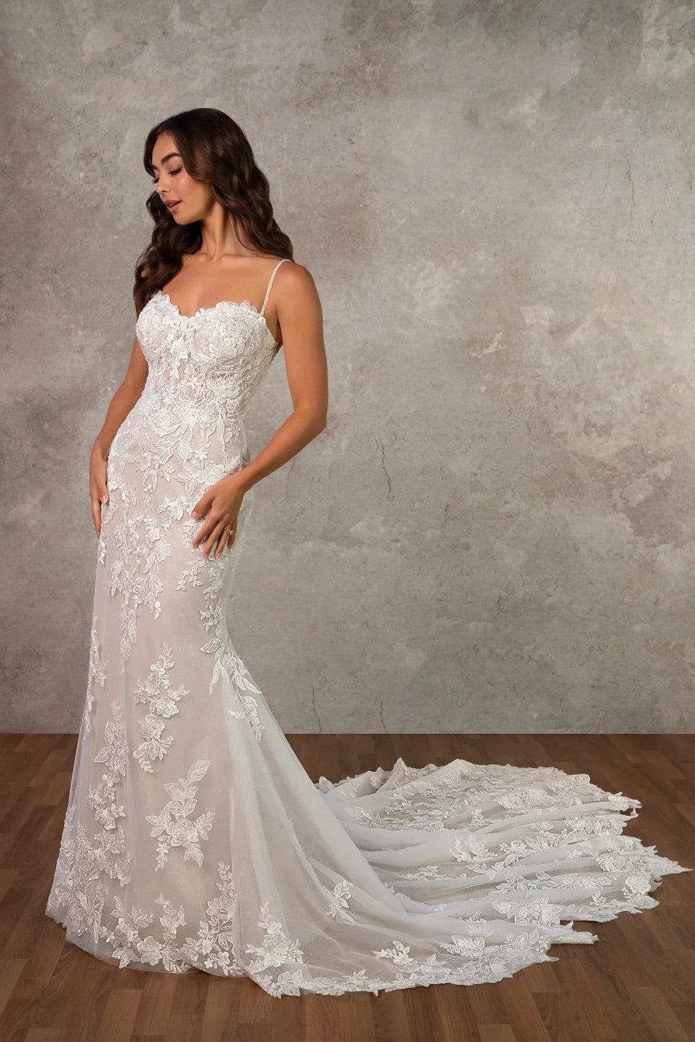 sweetheart neck wedding dress Sweetheart-Neck Floral Lace Fit-And-Flare Wedding Dress With Buttons