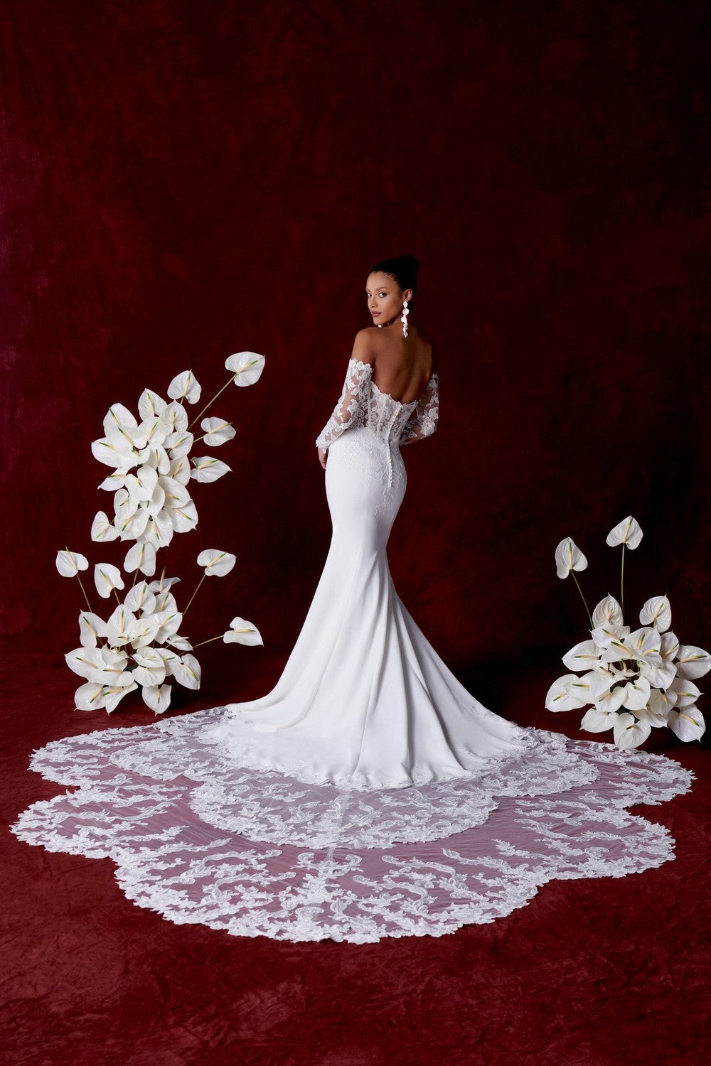 Dramatic Lace Fit-and-Flare Wedding Dress With Detachable Train by Justin Alexander — image 2 of 2