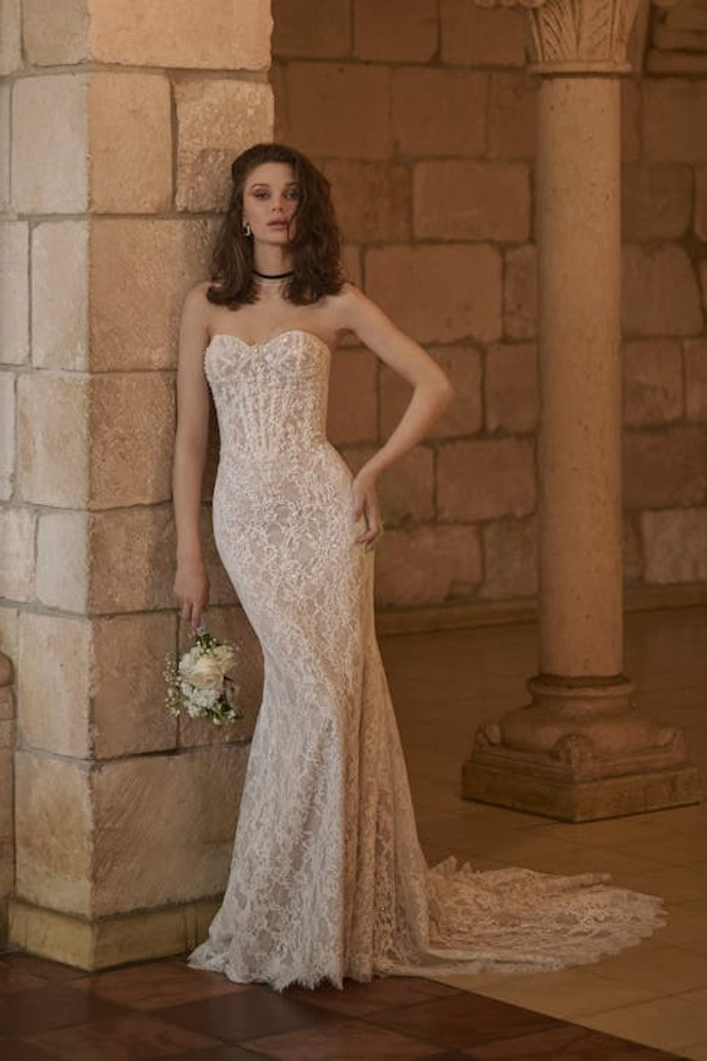 Romantic And Dramatic Sparkly Lace Fit-And-Flare Wedding Dress With  Detachable Accessories