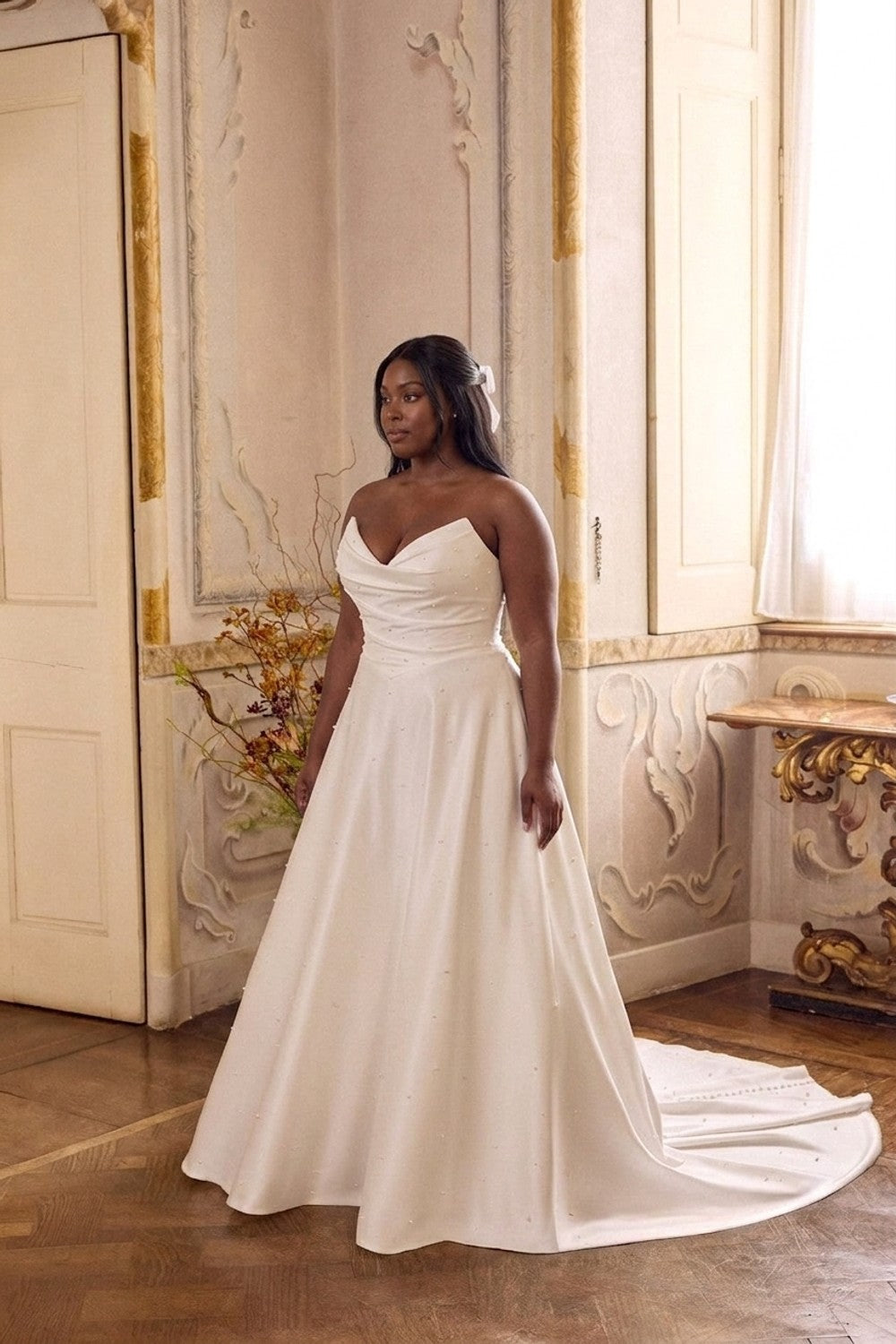 Strapless Pearl-Adorned A-Line Wedding Dress With Buttons