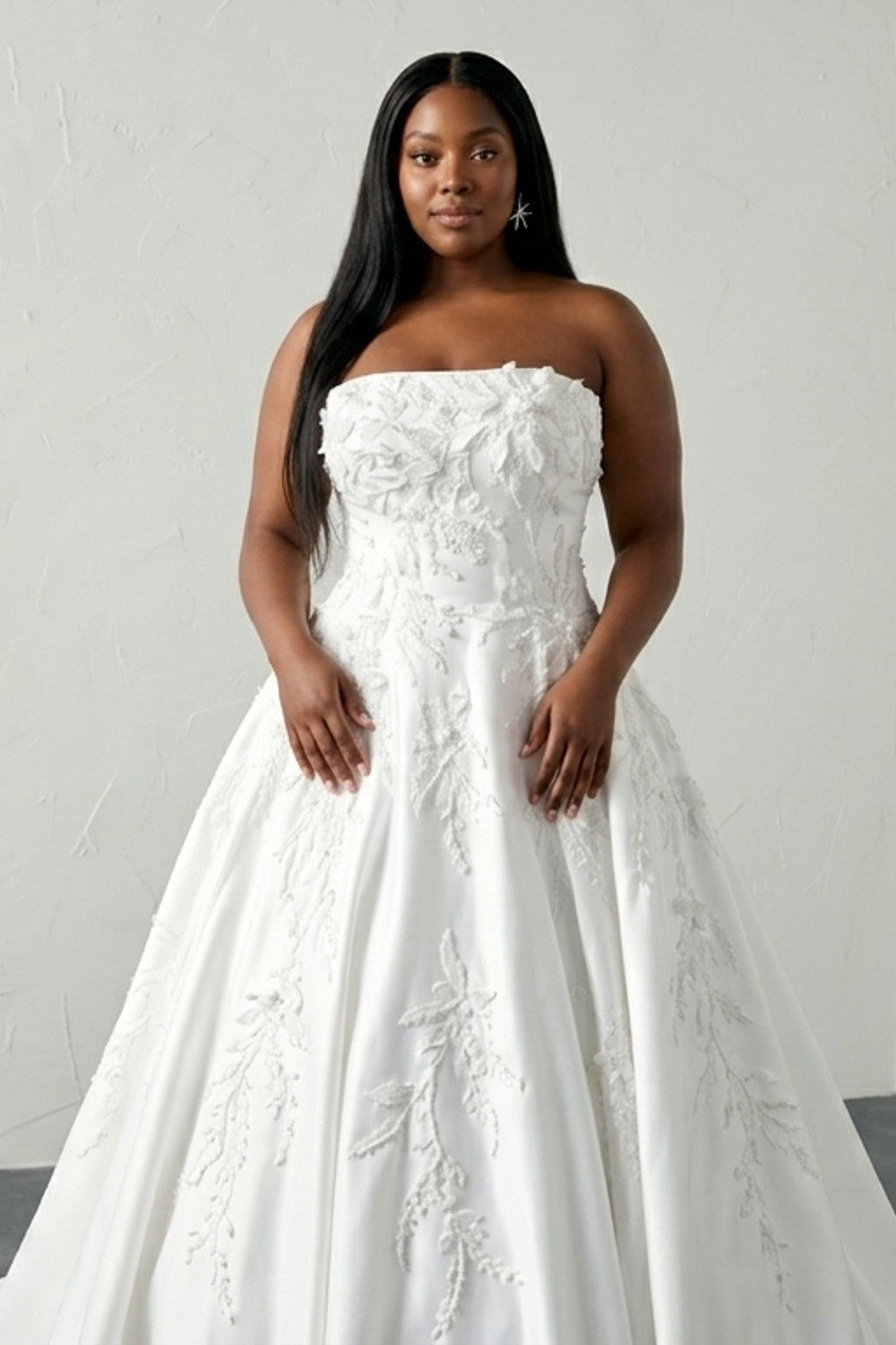 Plus-Size 3D Floral Applique A-Line Wedding Dress — plus-size render