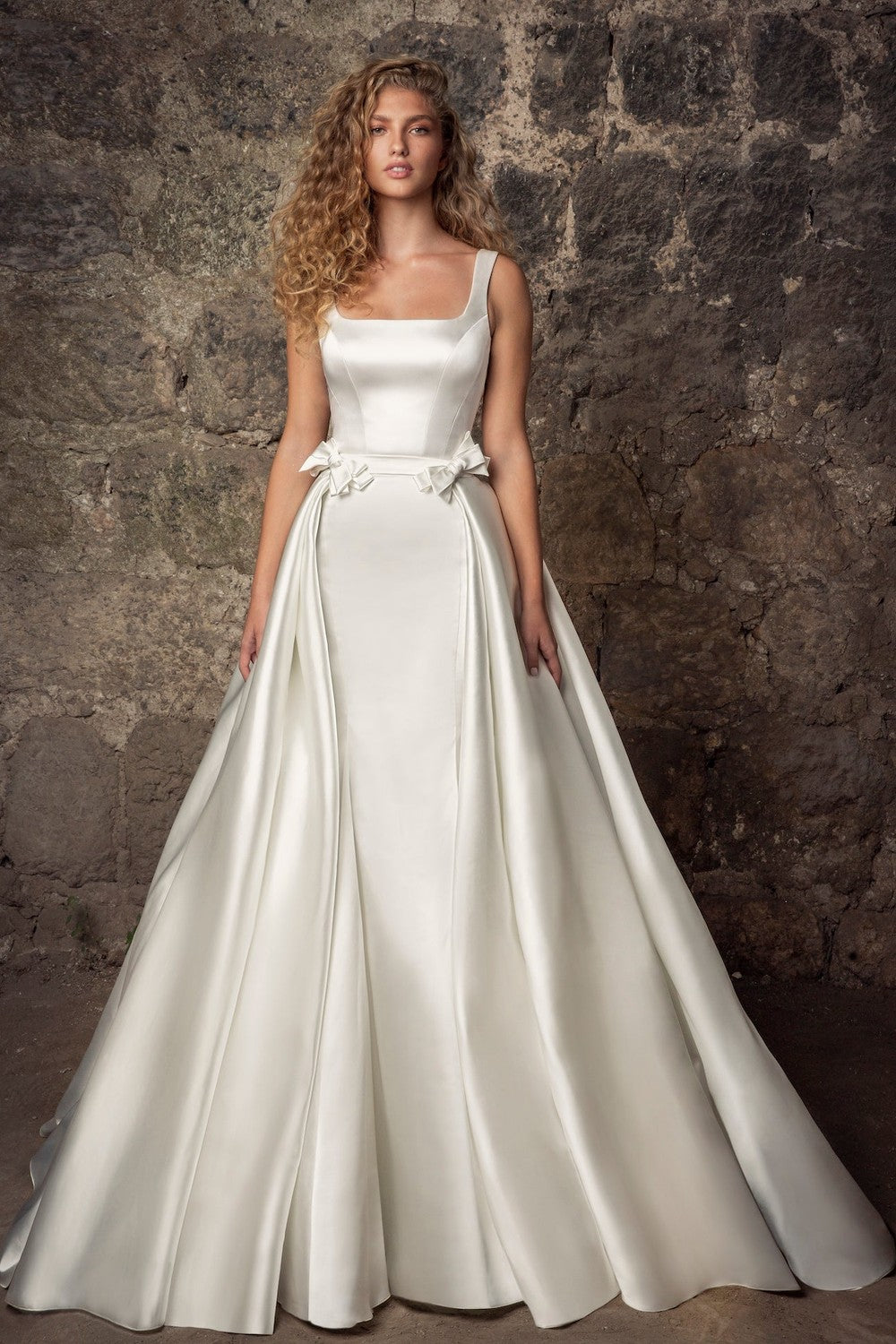Sleeveless Satin Square Neck Mermaid With Pearl Belt And Overskirt by Pnina Tornai — image 1 of 2