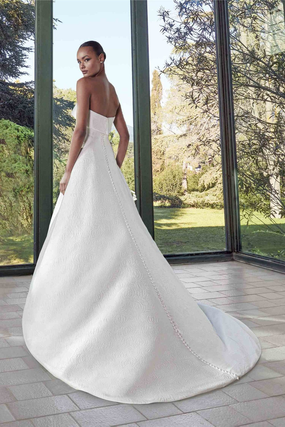 Classic Floral Jacquard A-Line Wedding Dress With Detachable Train by Pronovias — image 2 of 2