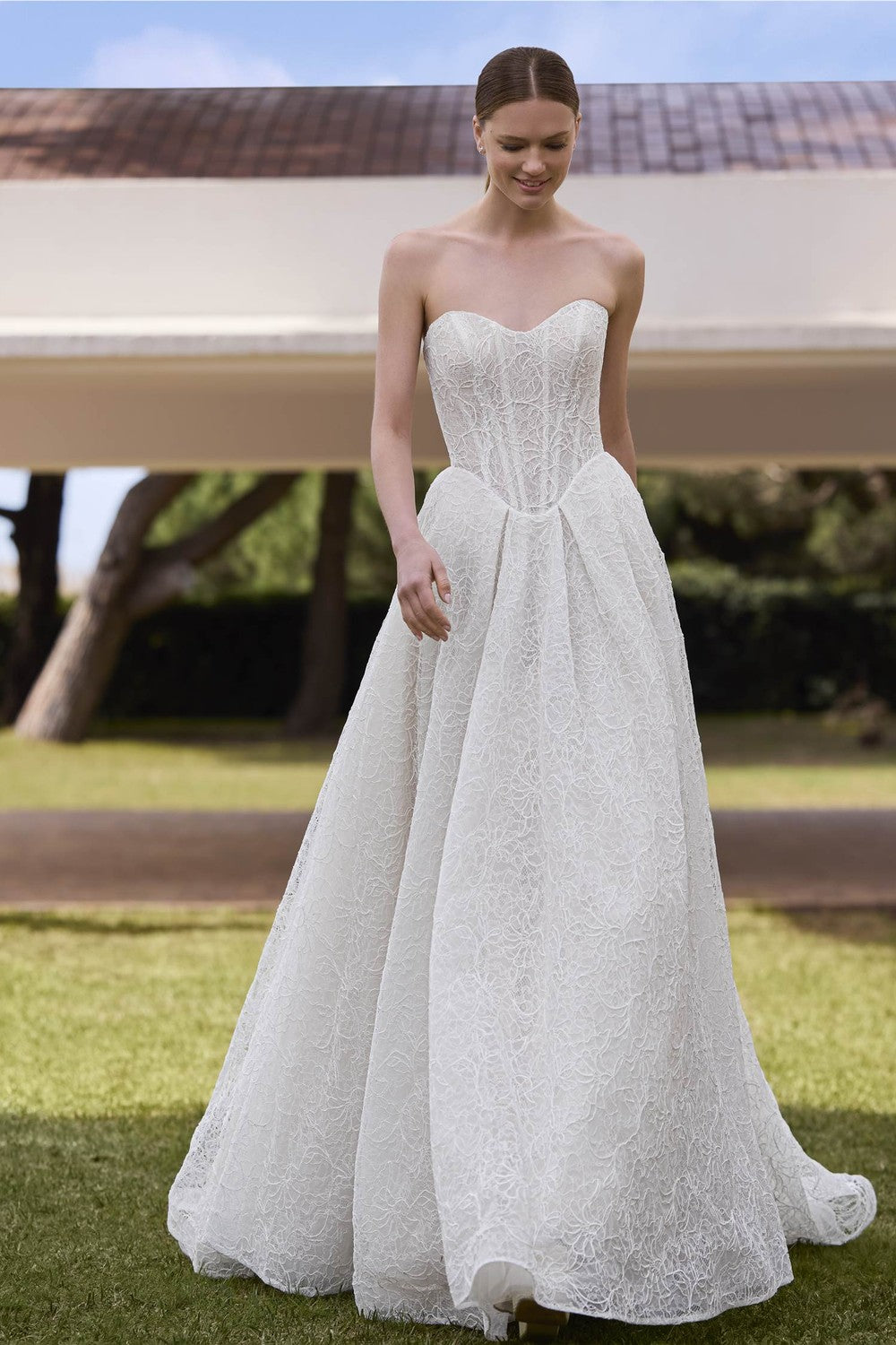 Lace A-Line Wedding Dress With Basque Waist by Pronovias — image 1 of 3