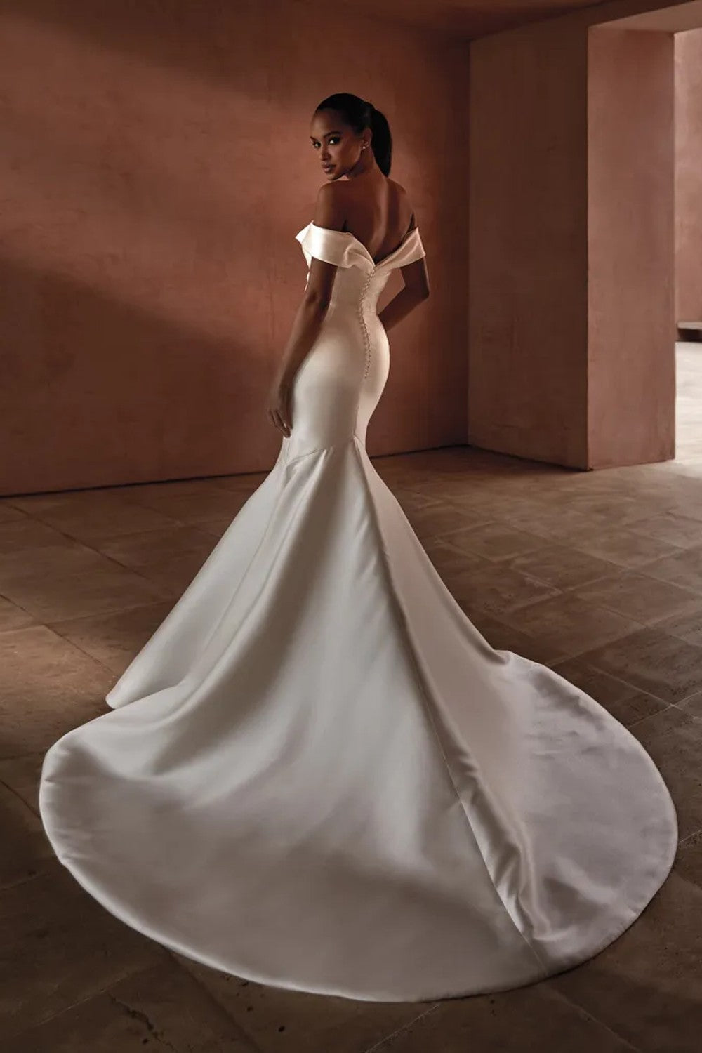 Simple and Sexy Off-the-Shoulder Mermaid Gown by Pronovias — image 2 of 2