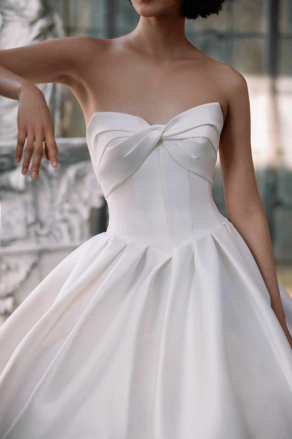 Hand-Draped Basque-Waist Silk Ball Gown With Bows by Sareh Nouri — image 3 of 4
