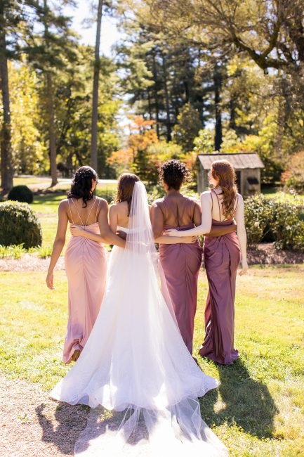 Ways To Make Your Maid Of Honor Stand Out Kleinfeld Bridal