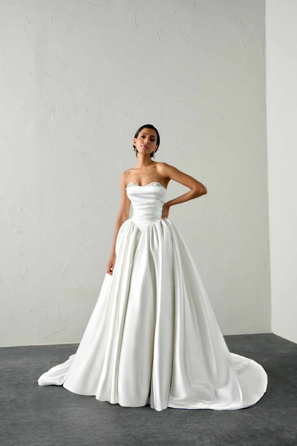 The Quiet Drama of Satin in a Modern Bridal Edit