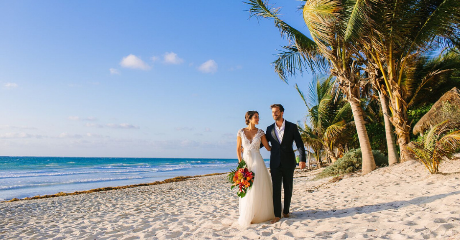 DJ Recommended Cake Cutting Songs for Your Wedding