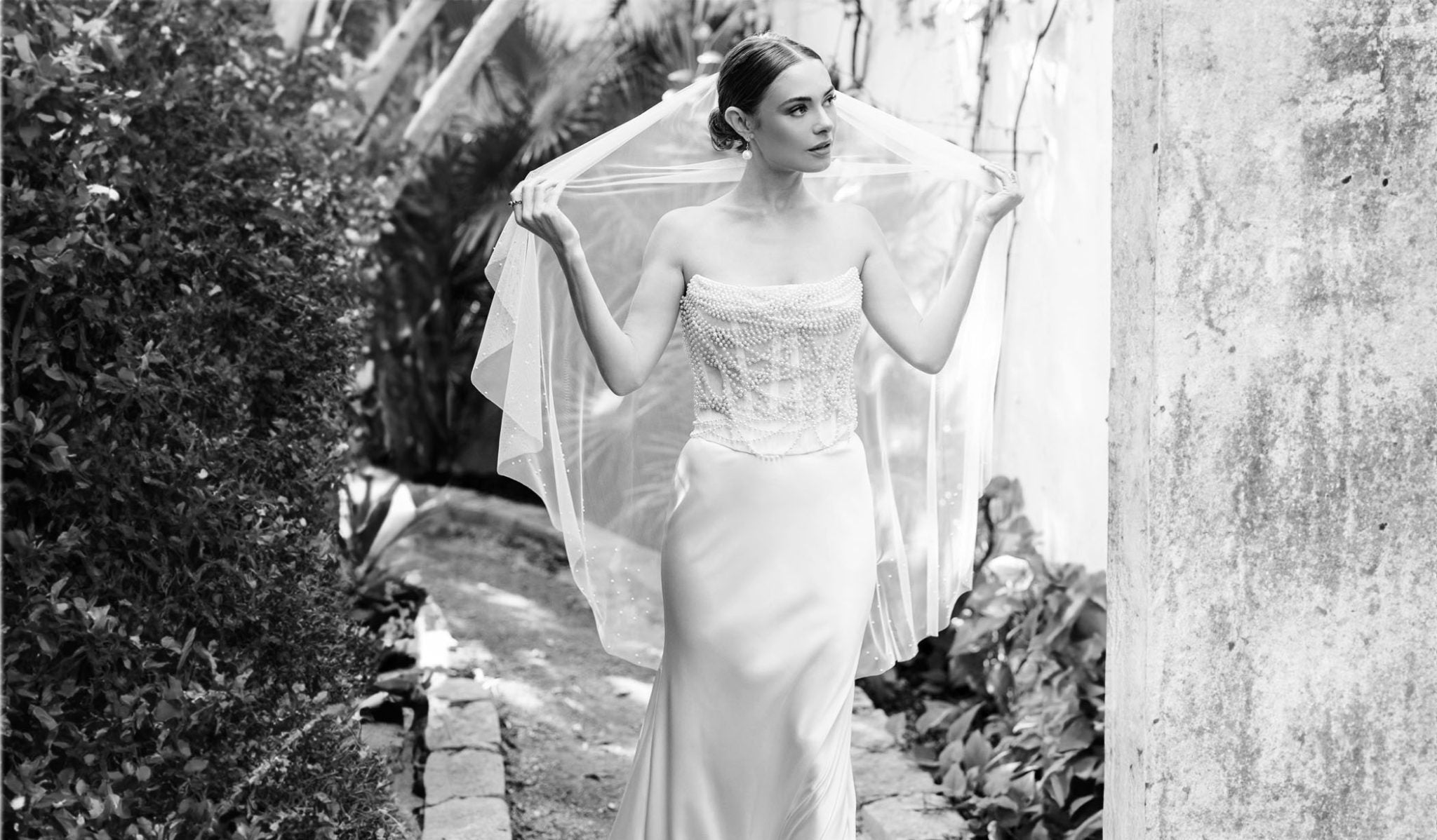 Pearl Wedding Dresses for Timeless Bridal Elegance