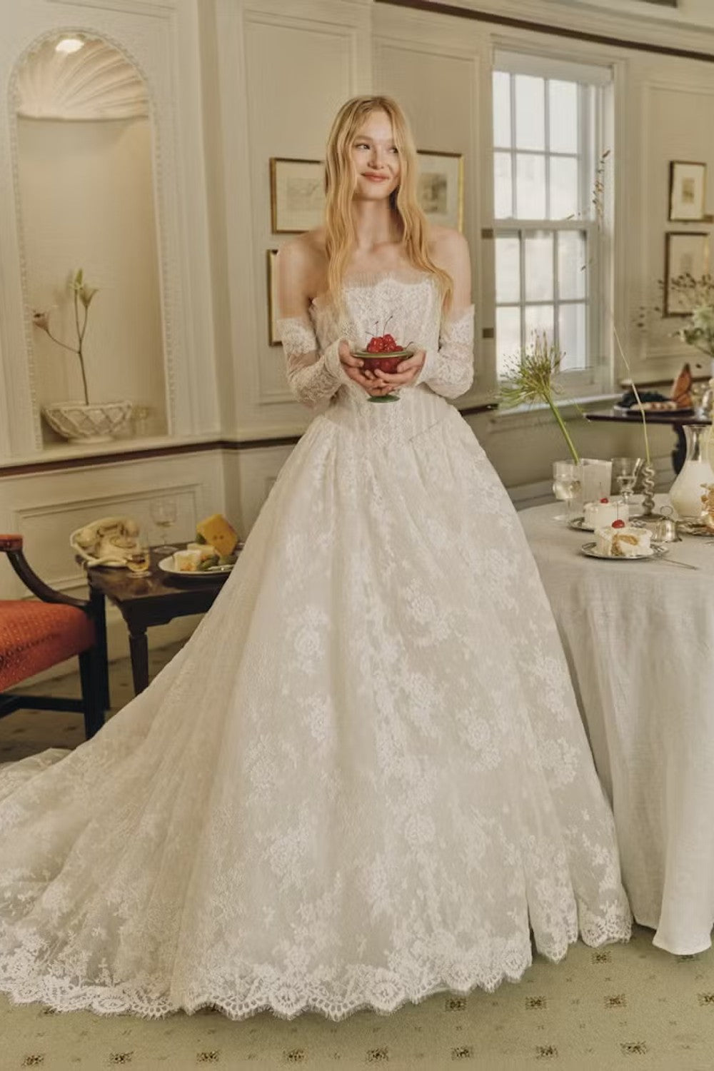 Alyne by Rita Vinieris Wedding Dresses at Kleinfeld Bridal