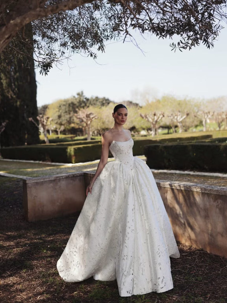 Basque Waist Wedding Dresses | Kleinfeld Bridal Basque Waist Wedding Dresses | Kleinfeld Bridal