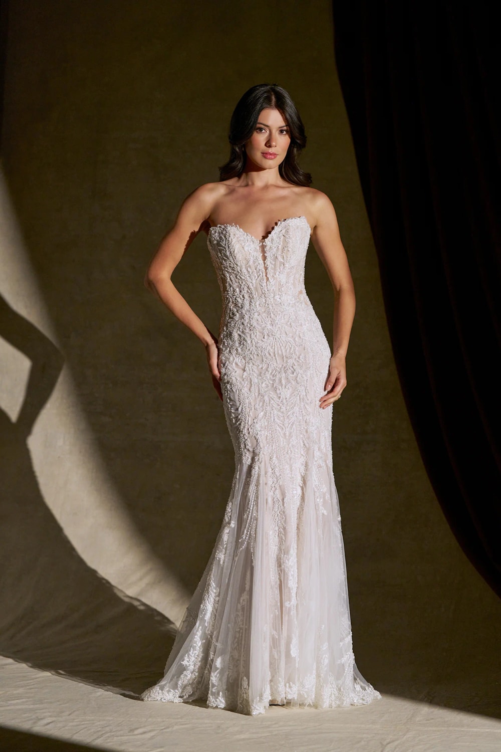 Romantic and Feminine Sweetheart Neckline Fit-and-Flare Wedding Dress by Allure Bridals — image 1 of 4