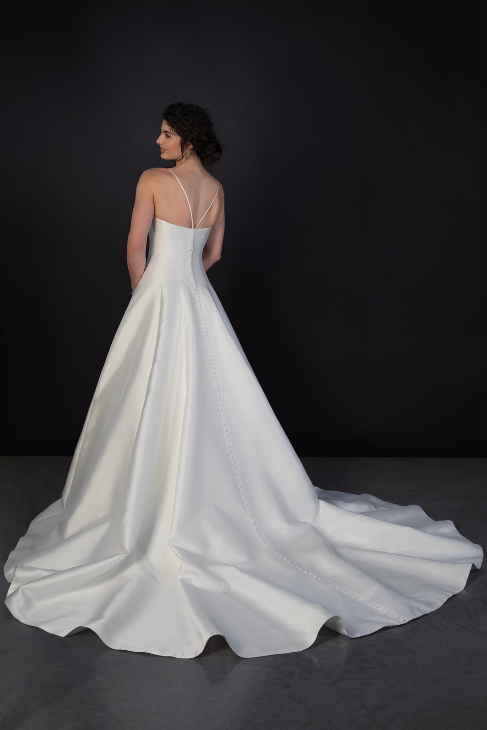 Classic and Elegant A-Line Wedding Dress by Martina Liana — image 2 of 2