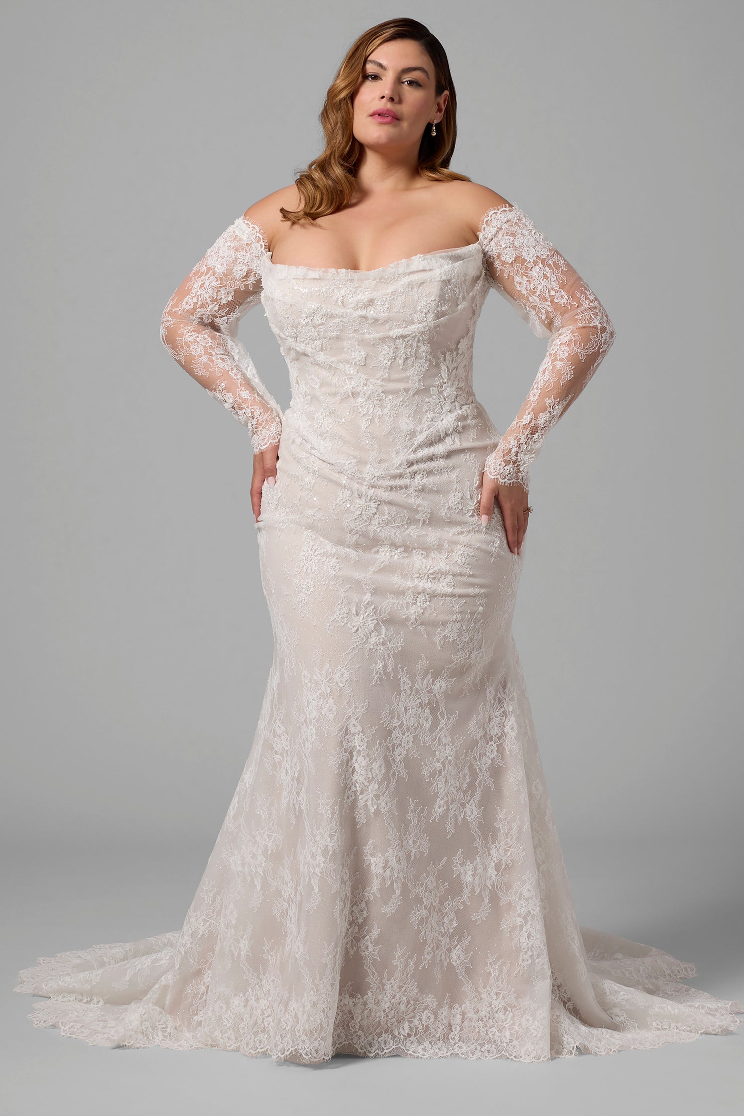 Plus-Size Modern And Unique Sheath Wedding Dress With Detachable Overskirt
