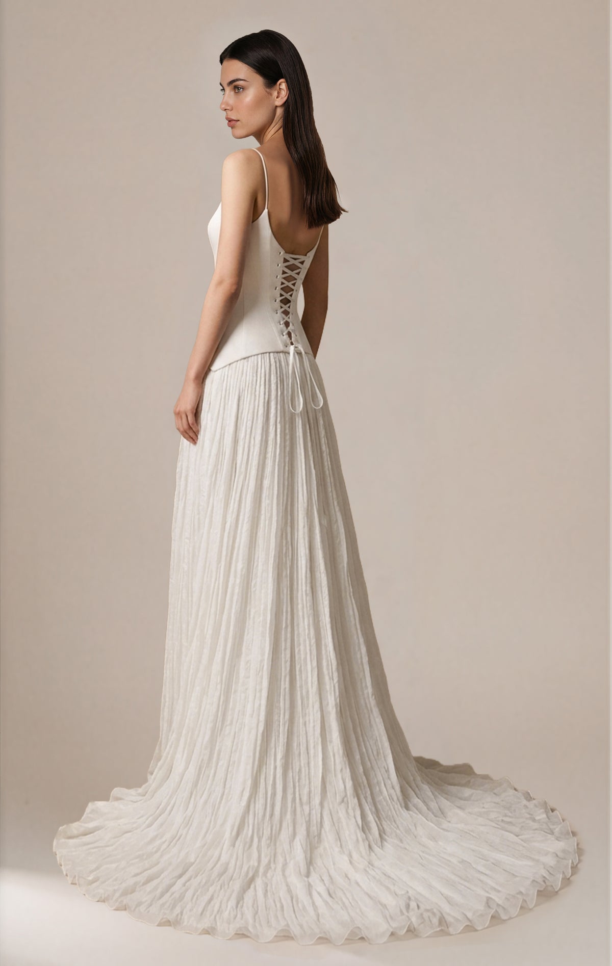 Plus-Size Simple Scoop Neck Sheath Wedding Dress