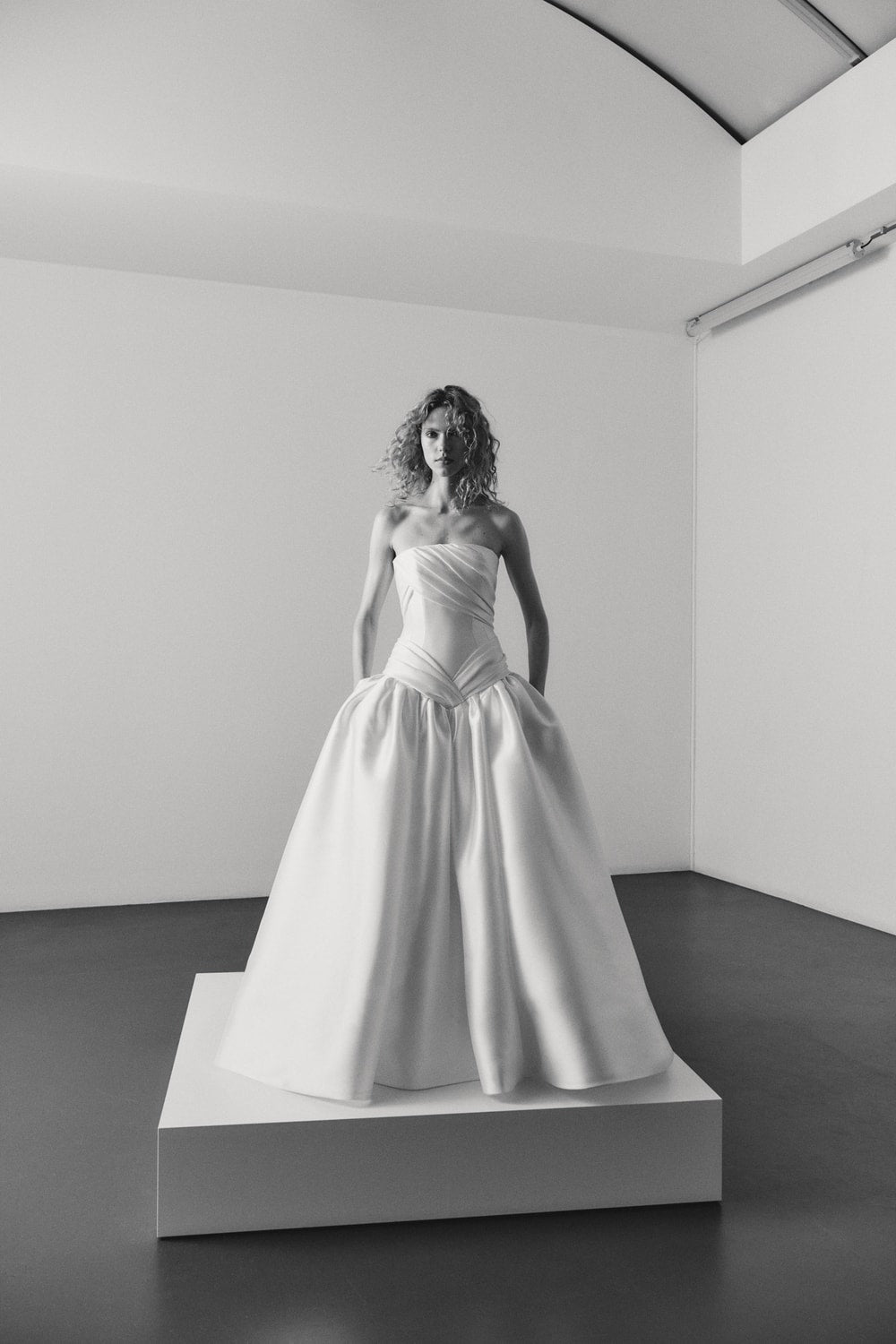 Sculptural Modern Drop Waist Ball Gown by Viktor & Rolf — image 1 of 2