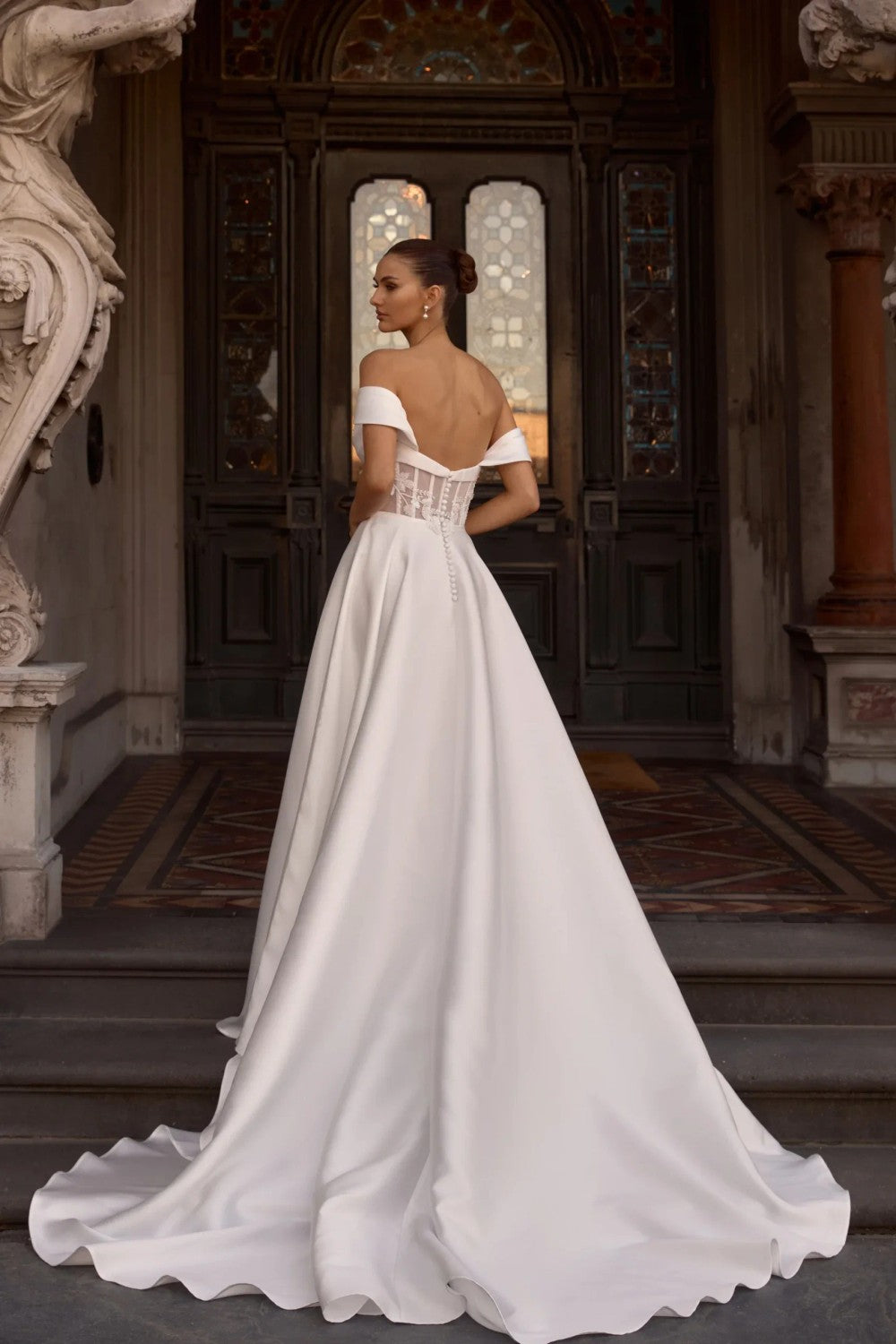 a line wedding dress guest Sleeveless Halterneck A-Line High-Low Wedding Guest Dress