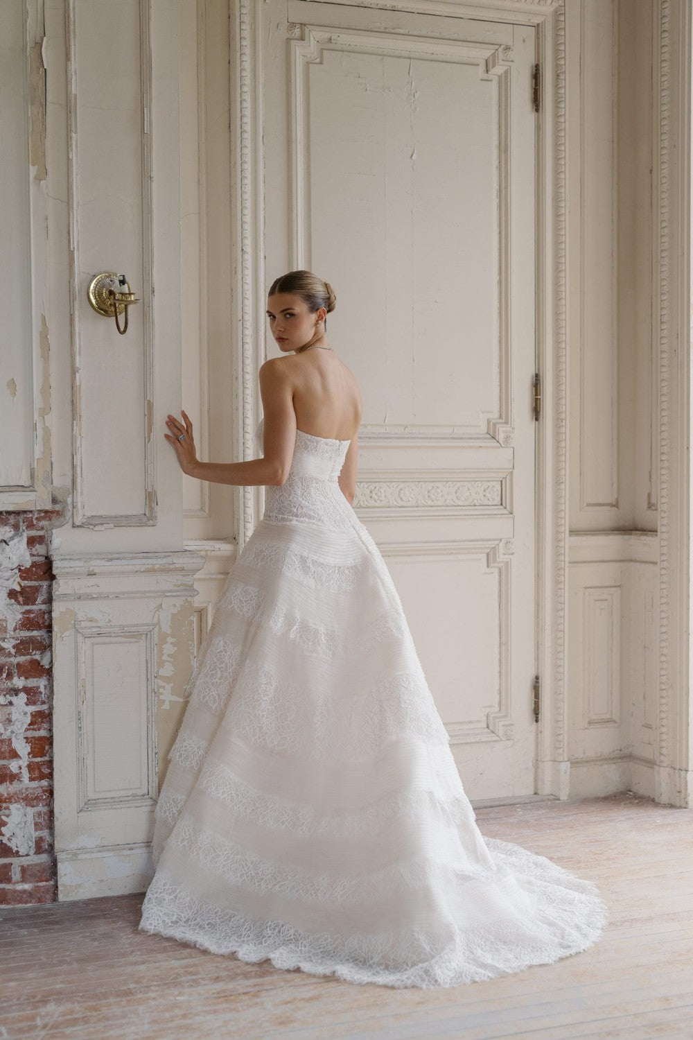 Tiered Silk Organza And Lace A-Line Wedding Dress by Anne Barge — image 2 of 2