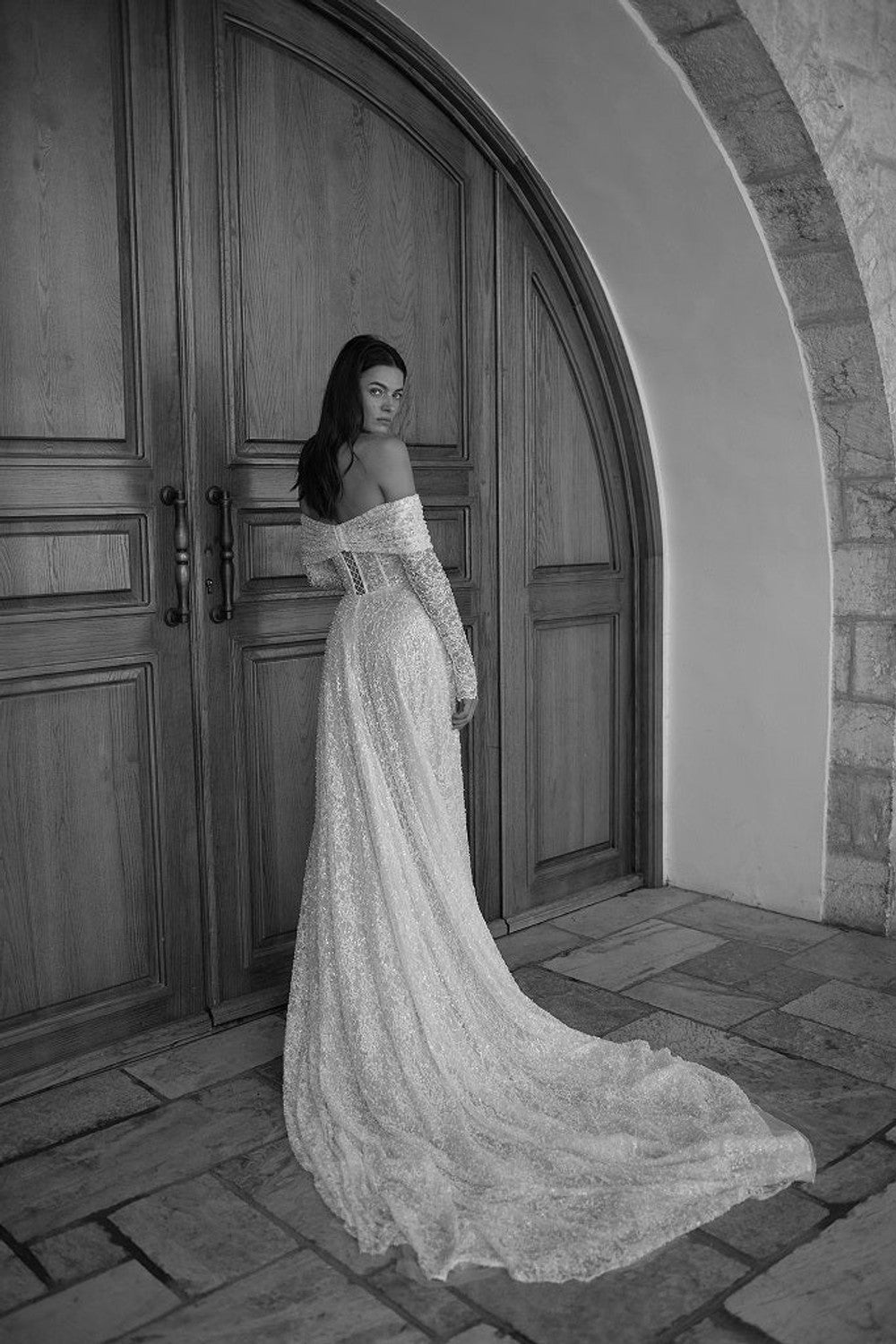 Plus-Size Chic And Glamorous Embellished Lace A-Line Wedding Dress With  Detachable Shawl
