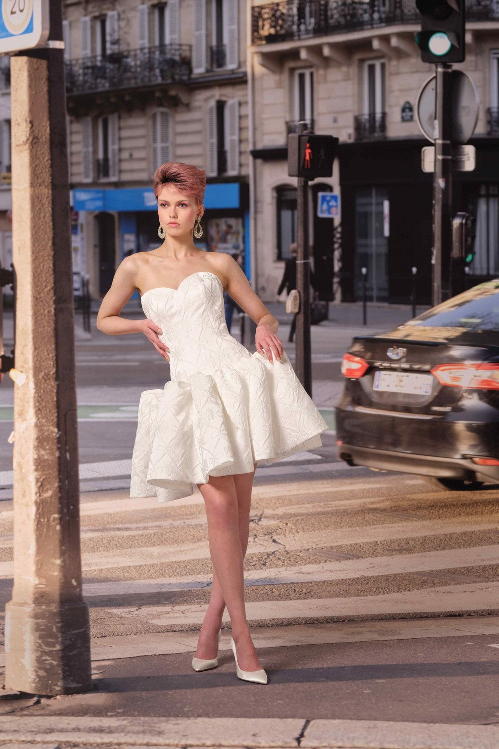 Bow-Inspired Jacquard Bridal Mini Dress by Viktor & Rolf — image 1 of 2