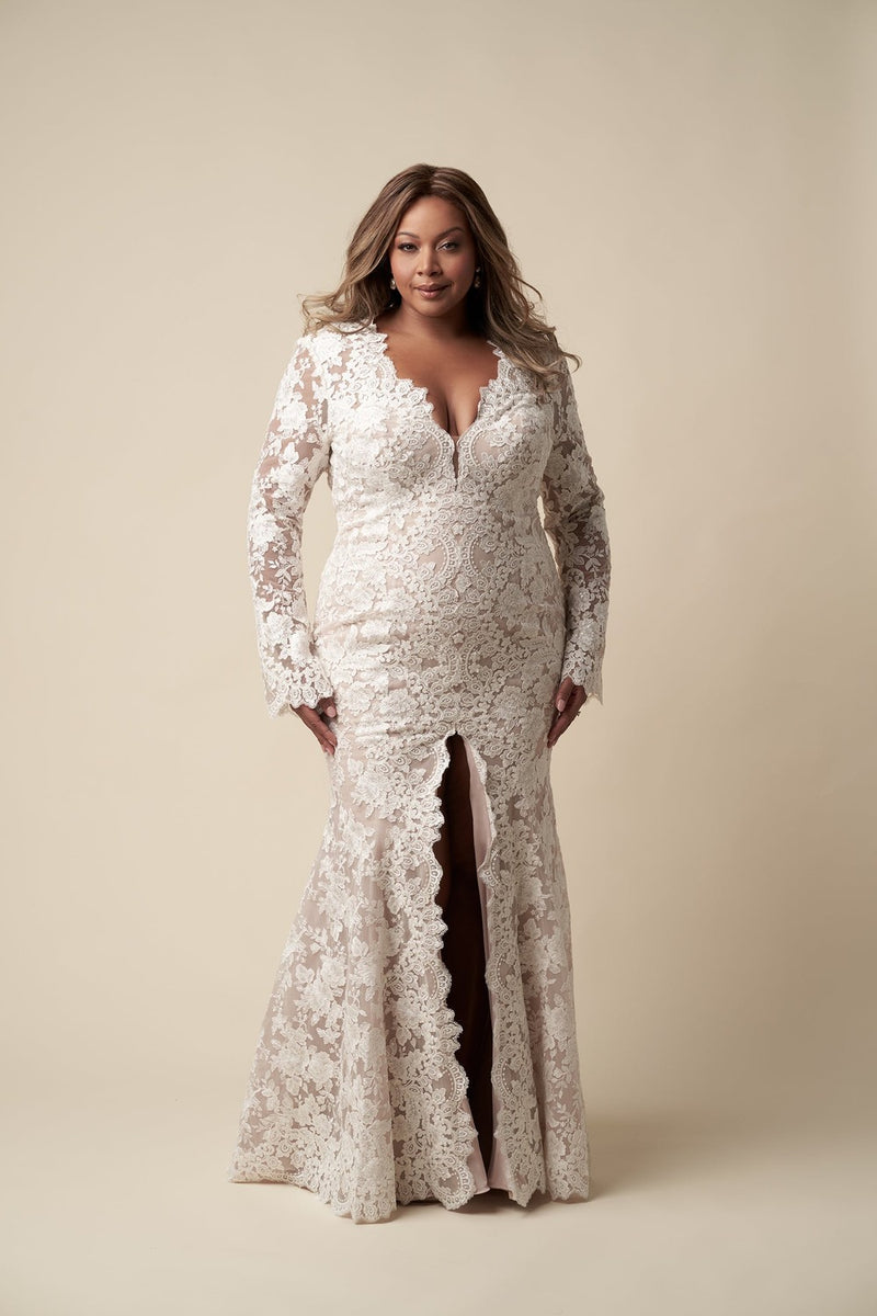 Plus-Size Long Sleeve Lace Sheath Wedding Dress With Open Back And Slit |  Kleinfeld Bridal