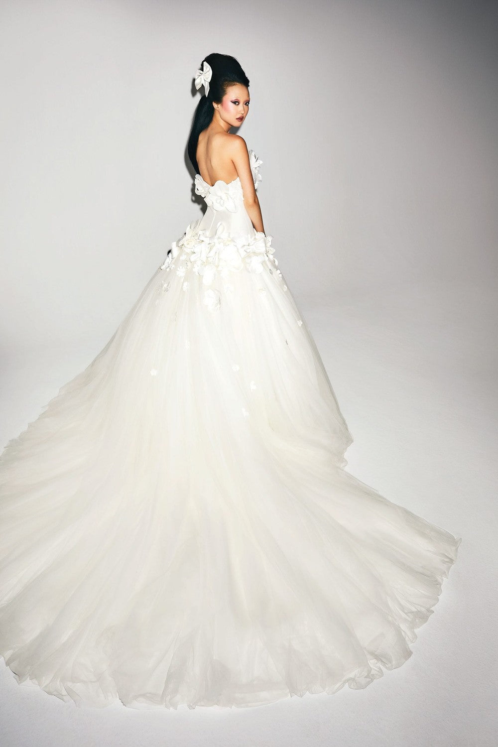 Dramatic 3D Floral Drop-Waist Tulle Ball Gown by Viktor & Rolf — image 2 of 2