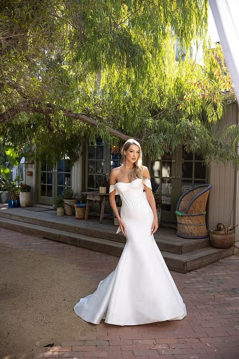 Silk Corset Fit-And-Flare Wedding Dress | Kleinfeld Bridal Silk Corset Fit-And-Flare Wedding Dress | Kleinfeld Bridal