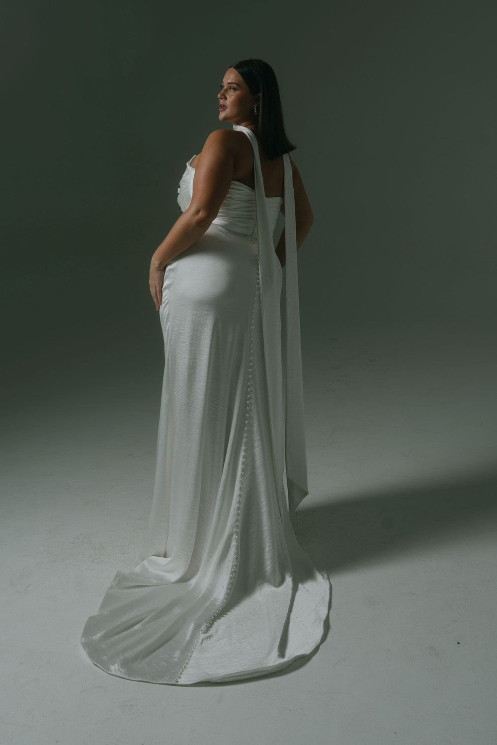 Plus-Size Silk Sheath Wedding Dress With Detachable Cape And Neck Scarf by Hera Couture — image 4 of 4