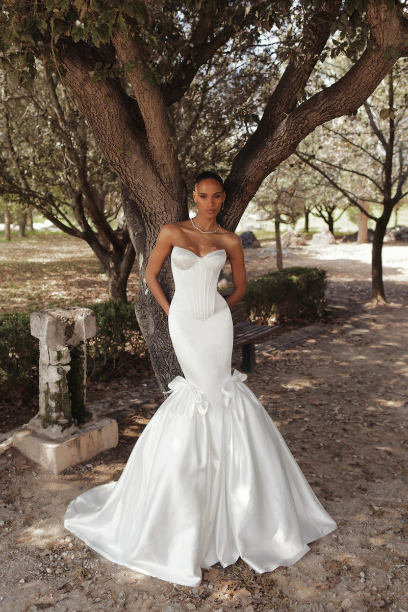 Modern And Minimalist Satin Mermaid Wedding Dress With Bows