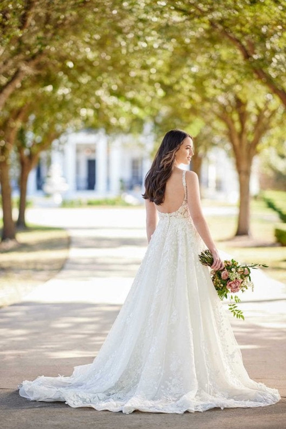 LACE AND TULLE A-LINE WEDDING DRESS WITH SQUARE NECKLINE by Martina Liana — image 2 of 2