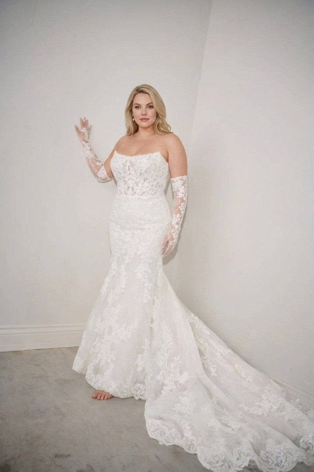 Plus-Size Strapless Lace Fit-And-Flare Wedding Dress With Detachable  Sleeves | Kleinfeld Bridal
