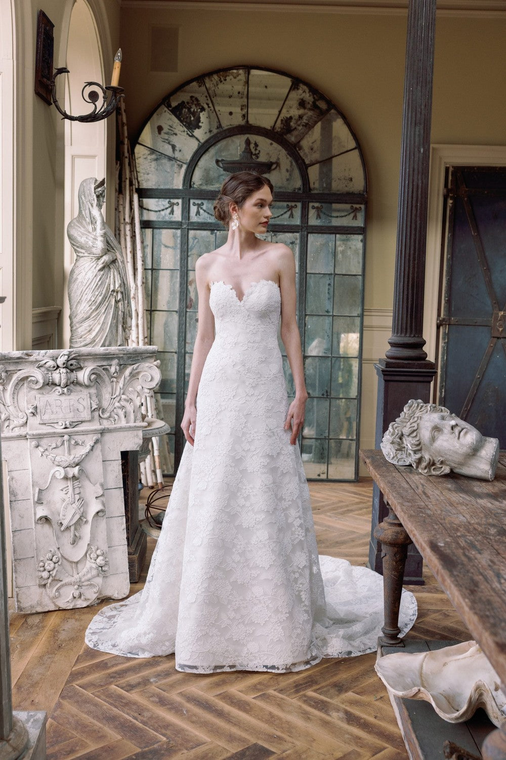 Chic And Romantic Lace Modified A-Line Wedding Dress by Sareh Nouri — image 1 of 3