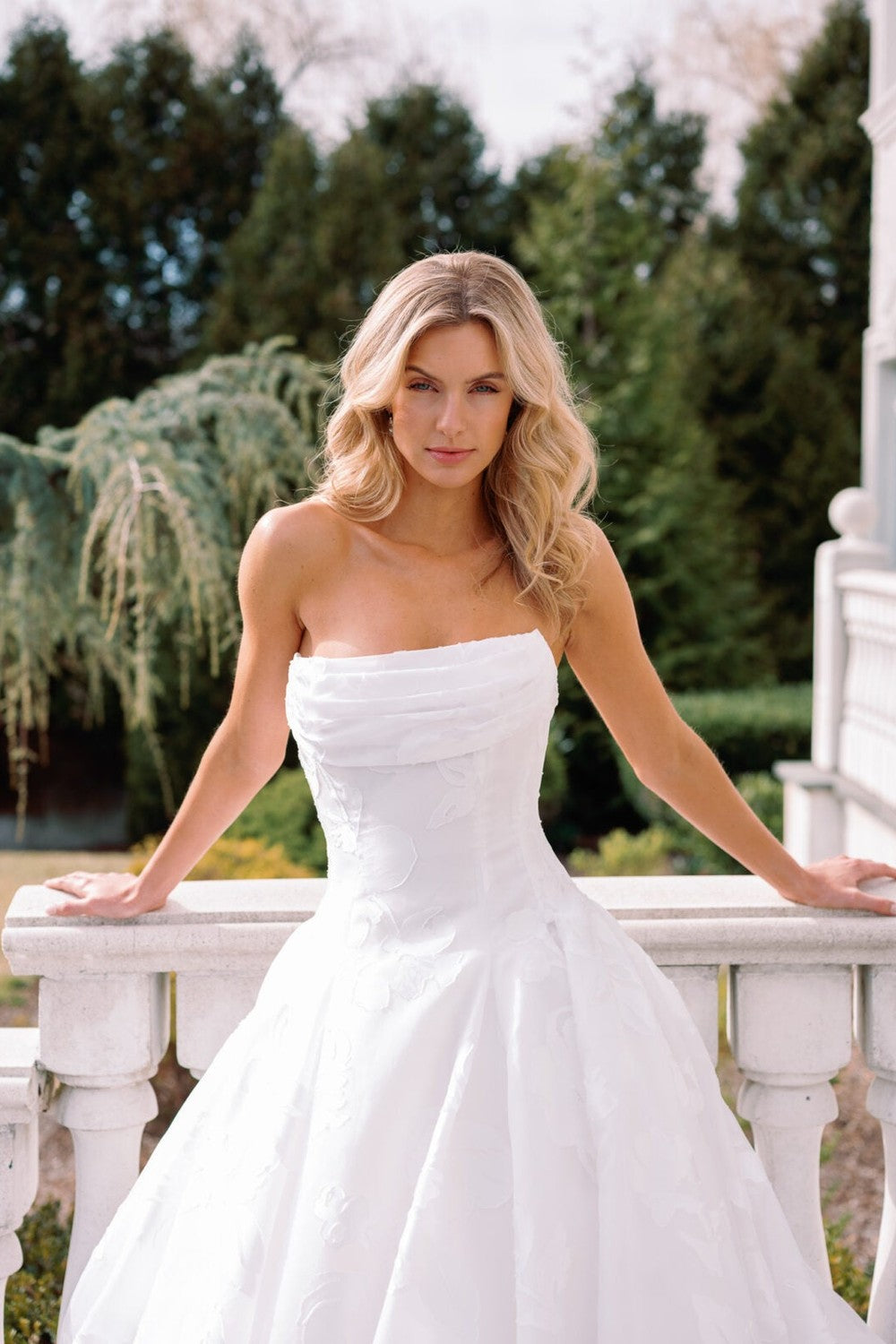 Chic And Romantic Silk Organza Ball Gown | Kleinfeld Bridal