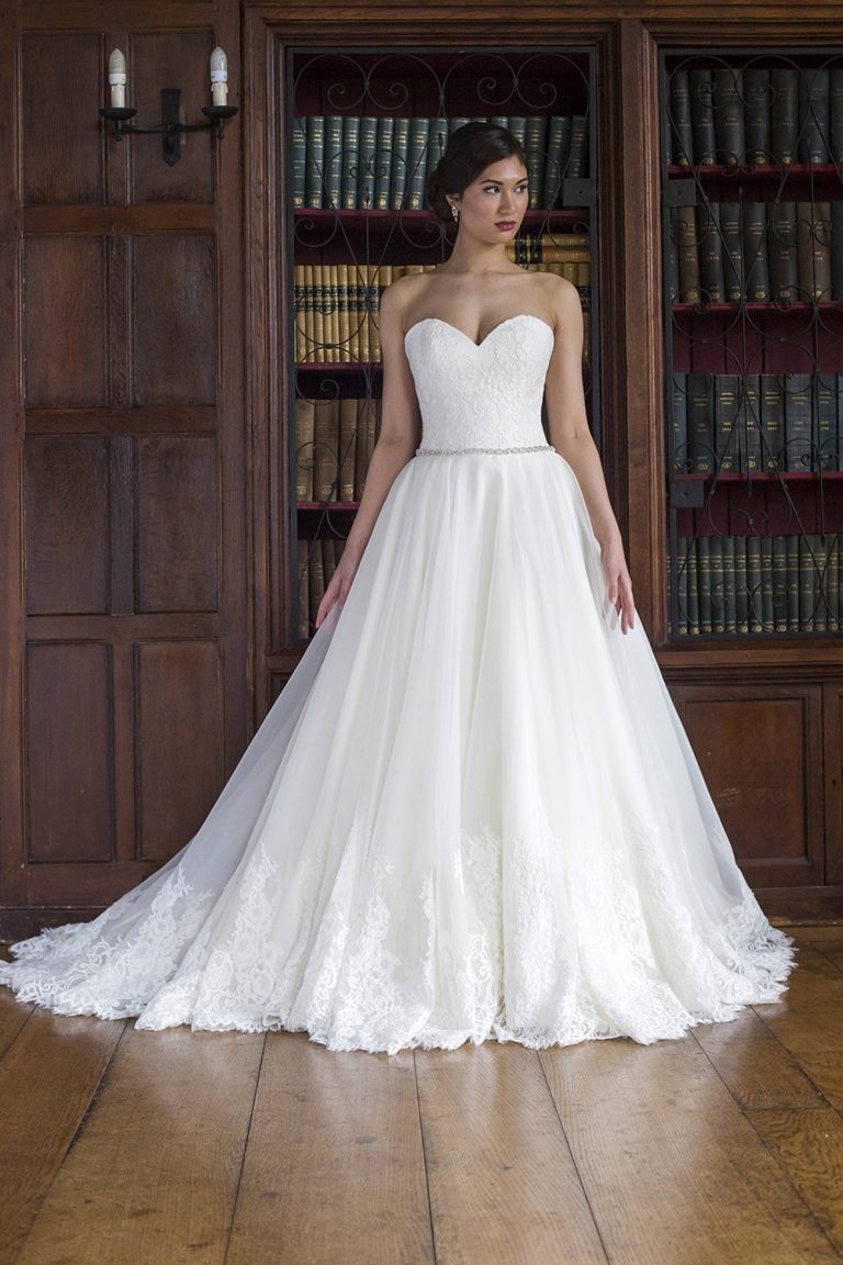 Ball Gown Wedding Dress | Kleinfeld Bridal