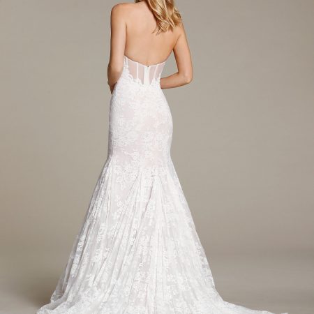 Sweetheart Lace Fit And Flare Wedding Dress | Kleinfeld Bridal