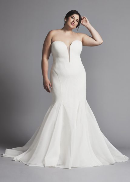 V Neck Strapless Wedding Dress 9