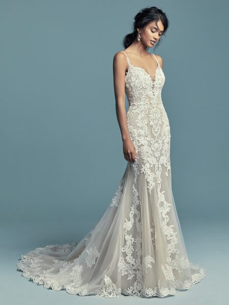 sweetheart neckline lace wedding dress