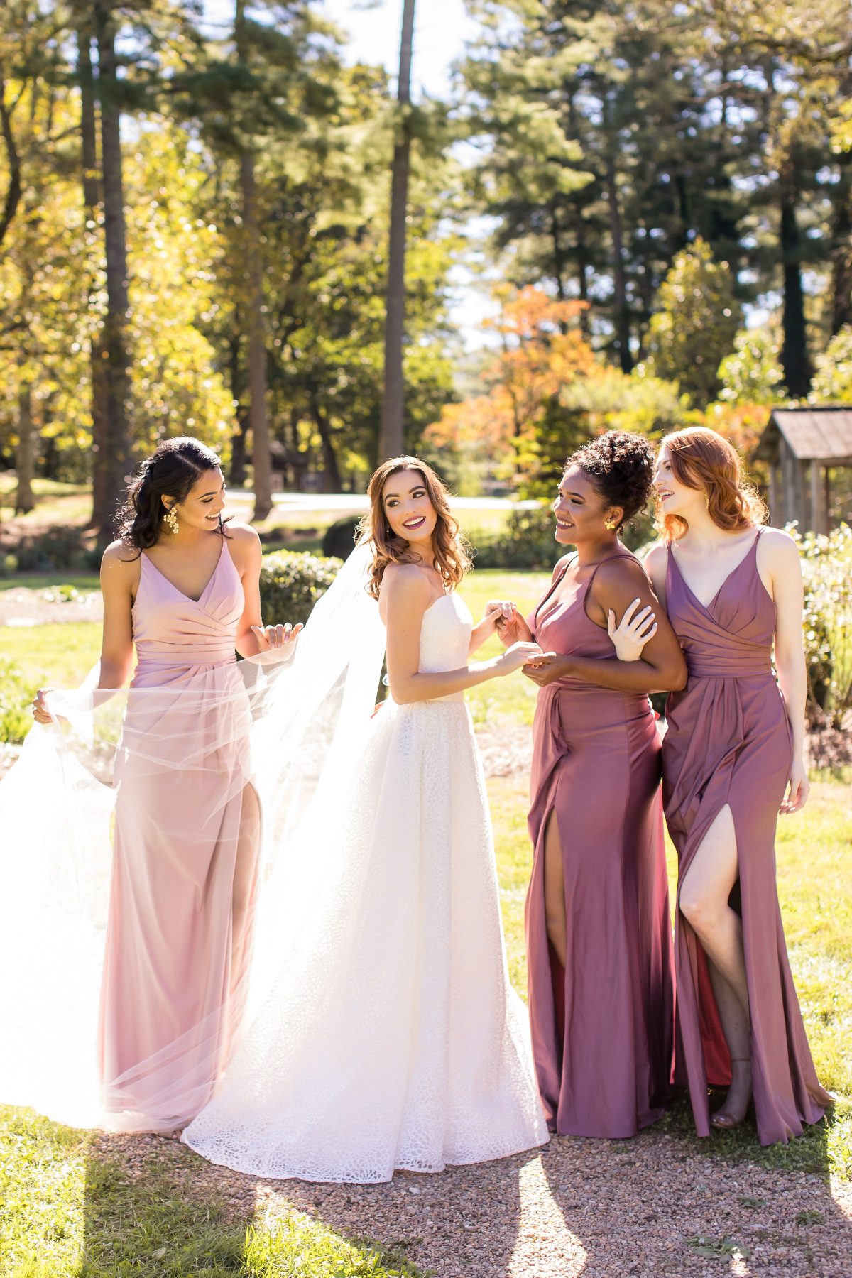 4-ways-to-make-your-maid-of-honor-stand-out-kleinfeld-bridal