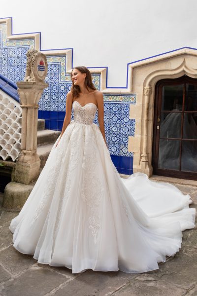 kleinfeld bridal gowns