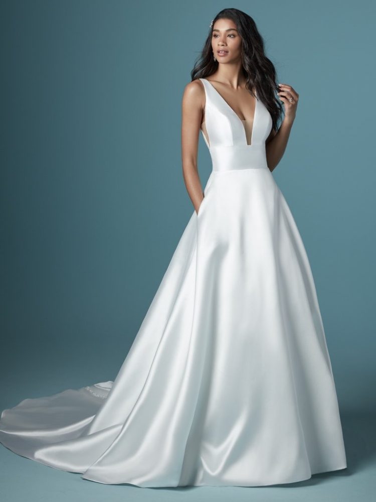 Sleeveless V Neckline Simple A Line Wedding Dress Kleinfeld Bridal 6392