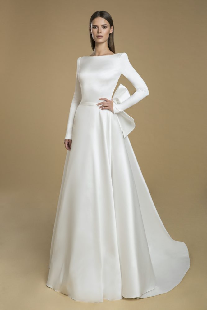 Long Sleeved A line Wedding Dress Kleinfeld Bridal